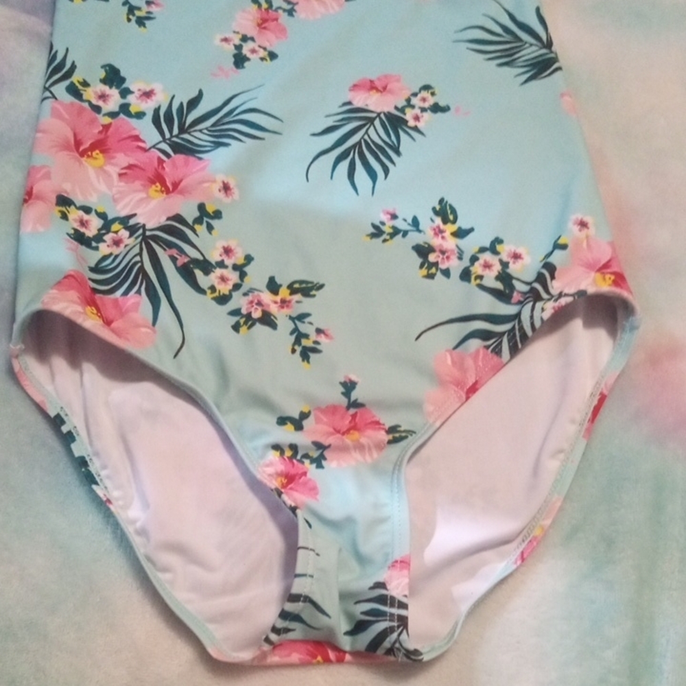 Floral Ruffle One-Shoulder Swimsuit - Picture 4 of 9